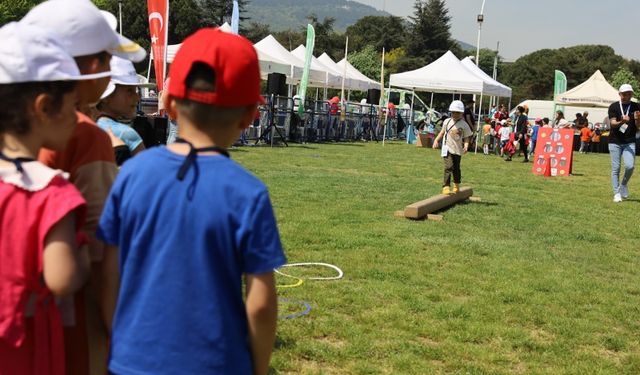 Bursa Uluslararası Spor Festivali’nde çocuklar doyasıya eğlendi
