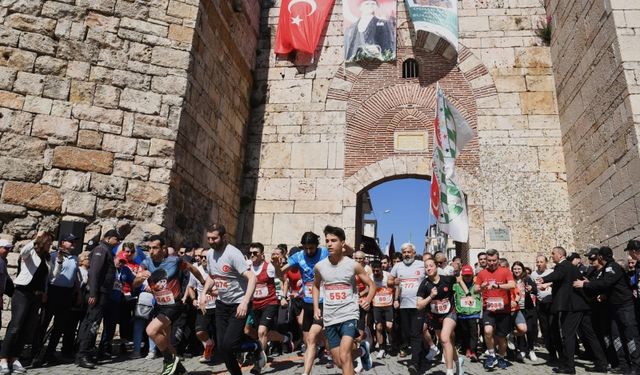 Osmangazi’de spor ile tarihi buluşturan koşu