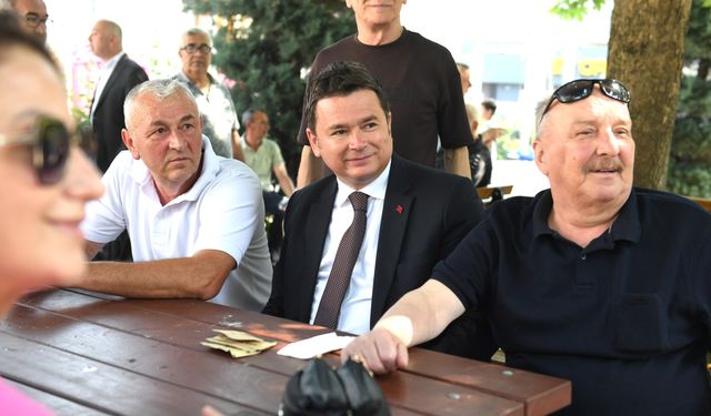 Başkan Aydın Osmangazi’yi mahalle mahalle geziyor