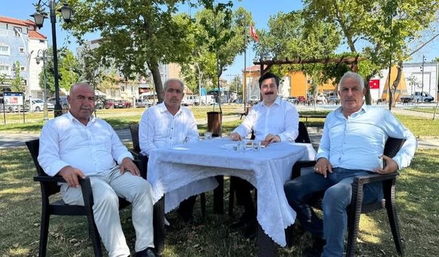 Başkan makamını parka taşıdı