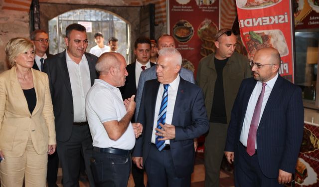 Başkan Bozbey: "Bursa turizmi için taşın altına elimizi değil, gövdemizi koyduk"