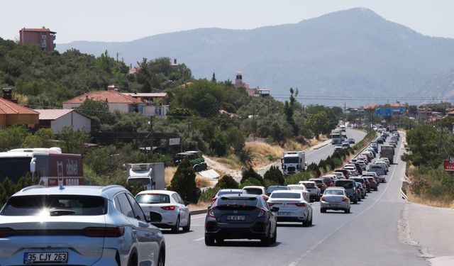 60 kilometrelik kuyruk