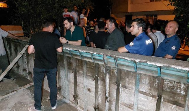 "Tapulu arsam" diye yolu beton duvar ile kapatınca mahalleli isyan etti