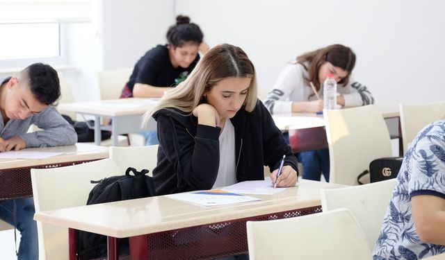 Üniversite hayallerinizi Büyükşehir'le gerçekleştirin