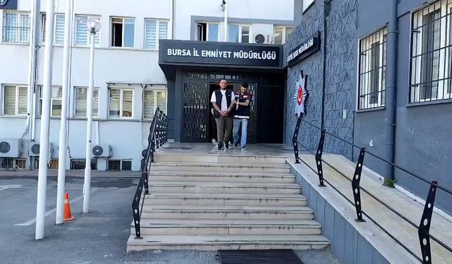 Bursa’da yaşlı adamı 5 milyon lira dolandırdılar