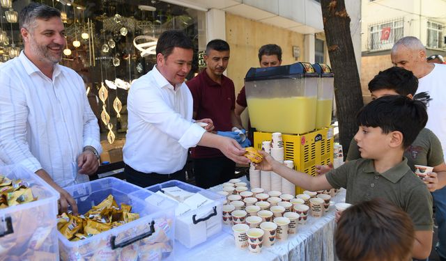 Başkan Aydın, vatandaş ve esnafla buluşmaya devam ediyor