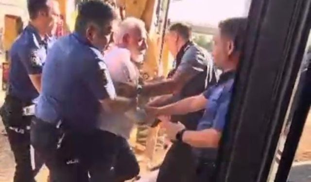 Kaçak kafeterya yıkımında ortalık karıştı