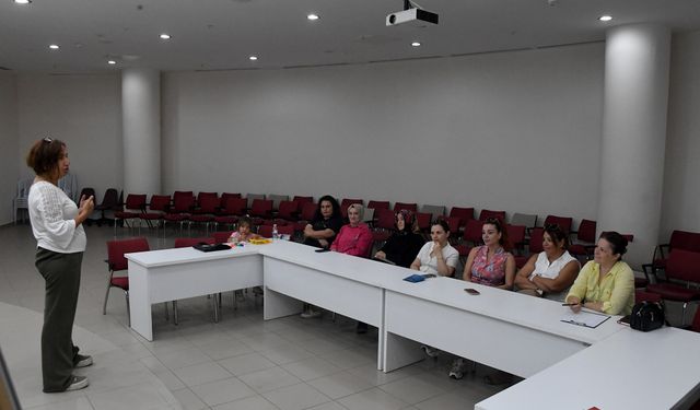 Osmangazi Belediyesi’nden velilere özel kitap atölyesi
