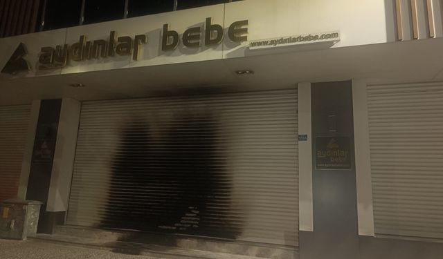 Bursa’da mağazayı ateşe veren şahıs video çekti