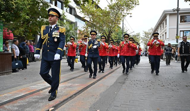 Bursa’da hem çok renkli hem çok sesli festival
