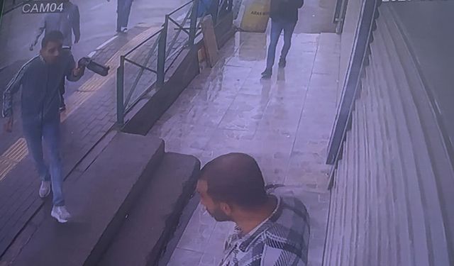 Pompalı tüfekle dehşet kamerada...Husumetlisini böyle vurdu