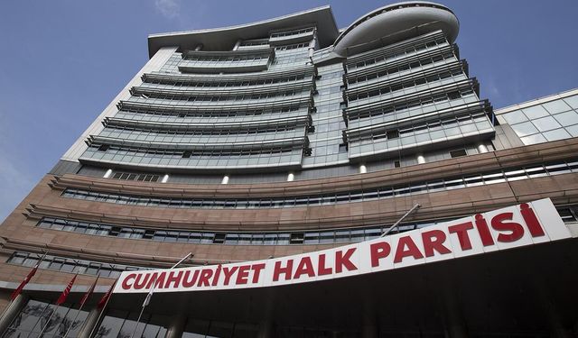 CHP İstanbul yönetimi görevden alındı