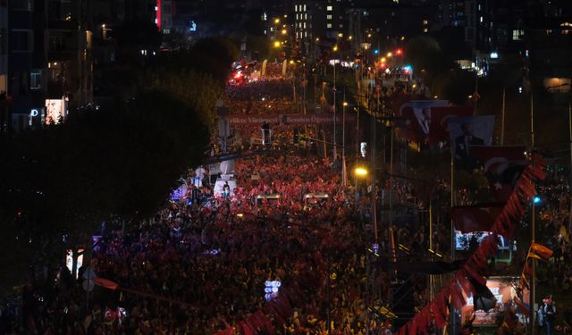 Cumhuriyet coşkusu Bursa'yı sarıyor
