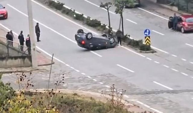 Kontrolden çıkan otomobil takla attı
