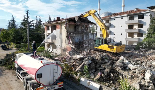 Turgutalp kentsel dönüşümde 2. ve 3. etap yıkımları başladı