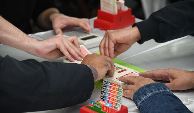 Osmangazi’de briç turnuvası göz doldurdu