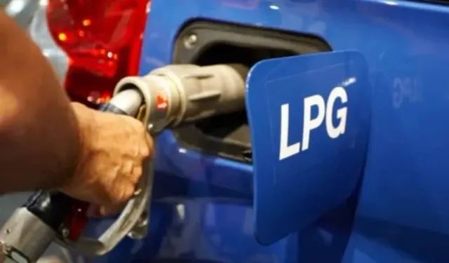 Akaryakıta zam yolda