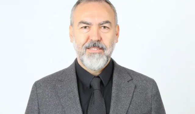 Öztürk, “Kırtasiye, Kırtasiyeciden Alınır”