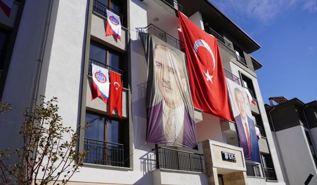 Bursa'da TOKİ konutlarında anahtar teslimi yapıldı