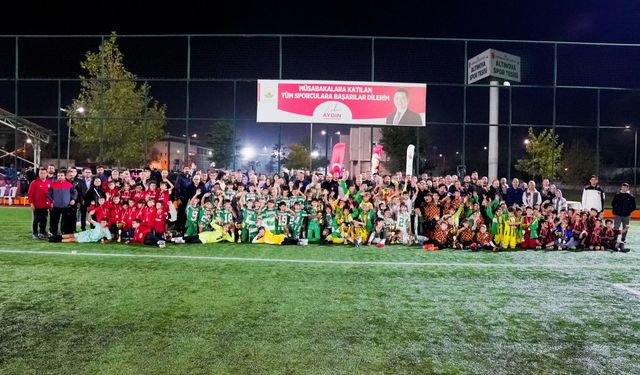 Osmangazi’de Cumhuriyetin Işığı Sporla Birleşti