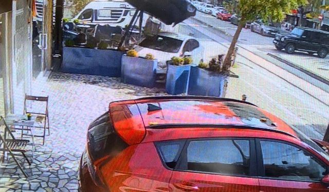 Bursa'da tatlıcı dükkanına böyle girdi