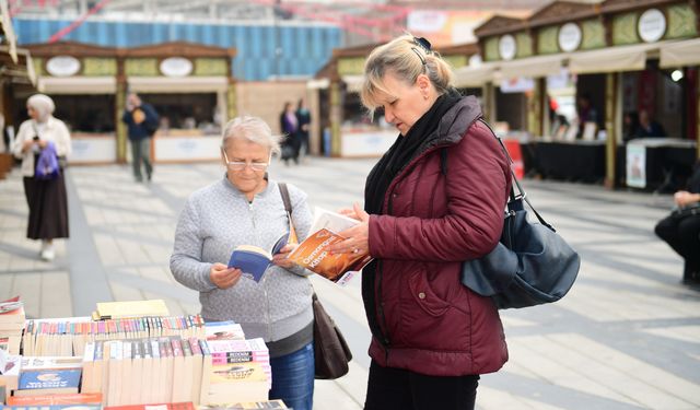 Osmangazi'de kitap dolu günler sürüyor