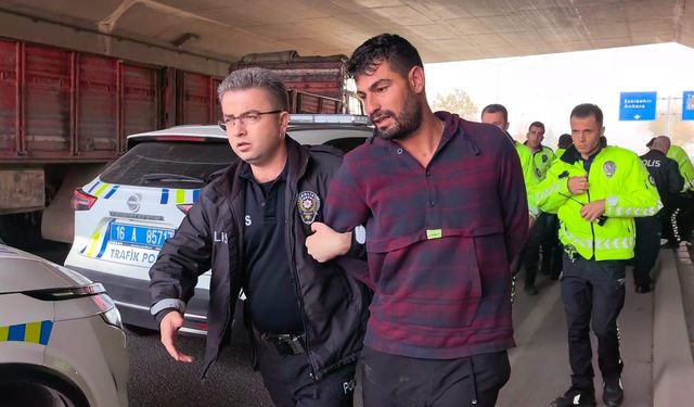 Bursa'da cinayet işleyen zanlı, trafik polislerinin nefes kesen takibiyle yakalandı