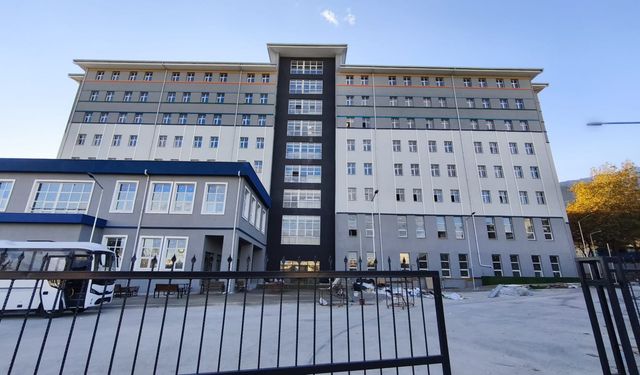 Bursa'da yükümlüler KYK yurtlarını temizledi