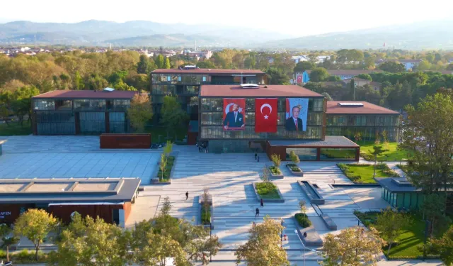 İnegöl Belediyesi’ne Afet Çantası Ve İnfogöl’den Çifte Ödül