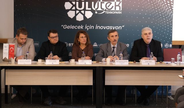 Teknoloji Sahnesi'nde akıllı şehircilik konuşuldu