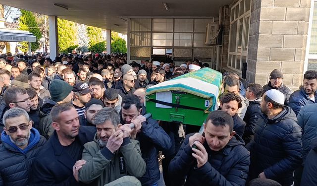 Tomruk taşıdığı vinçte akıma kapılarak hayatını kaybeden patron son yolculuğuna uğurlandı