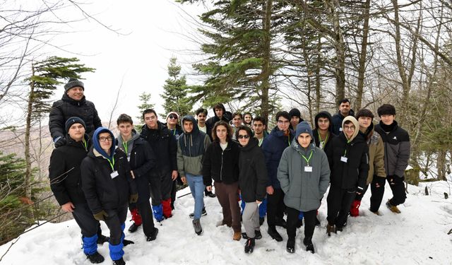 Osmangazi’de dersane öğrencileri Uludağ kampıyla ödüllendirildi