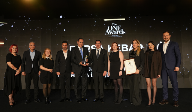 Bursa Kebap Evi, The One Awards’ta “Yılın İtibarlısı” seçildi!