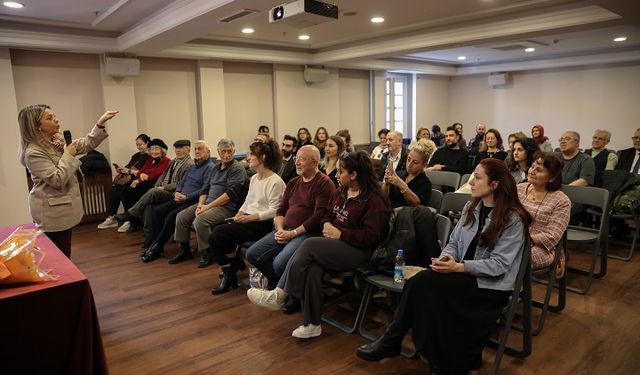 Bursa’da 14 Şubat'a özel buluşma: Sanat tarihinden felsefeye aşk tartışıldı