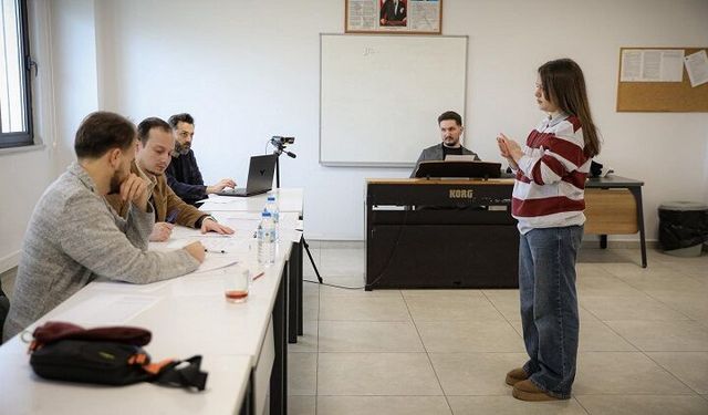 Bursa’da genç yetenekler keman ve çello sınavında yetilerini gösterdi