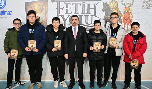Yıldırım Belediyesi 'Fethin' kitabını yazdı