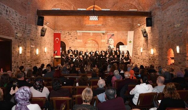 Osmangazi Belediyesi’nden Sevgililer Günü’ne özel konser: sevgi notaları büyüledi
