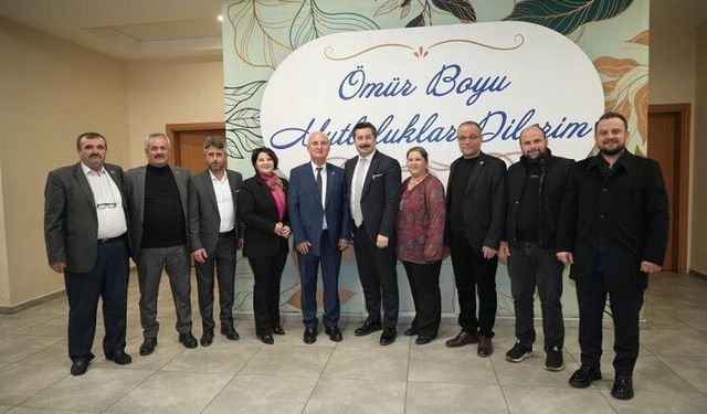 Yenişehir’de birlik mesajı: muhtarlarla dayanışma yemeğinde önemli açıklamalar