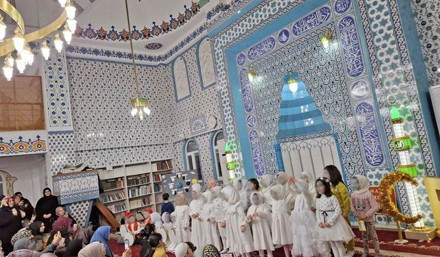 Bursa’da Miniklerden “Ramazan, Cami ve Hayat” Etkinliği