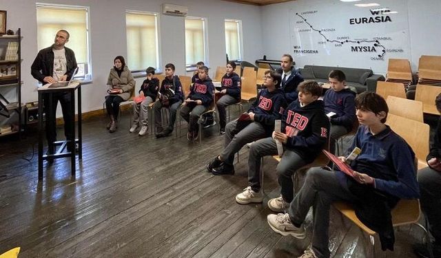 Bursa Nilüfer’de gençlere mysia yolları ve güvenli bisiklet kullanımı anlatıldı