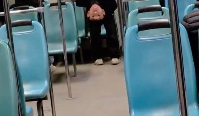 Bursa’da Metroda Tehlikeli Hareketler Kameraya Yansıdı