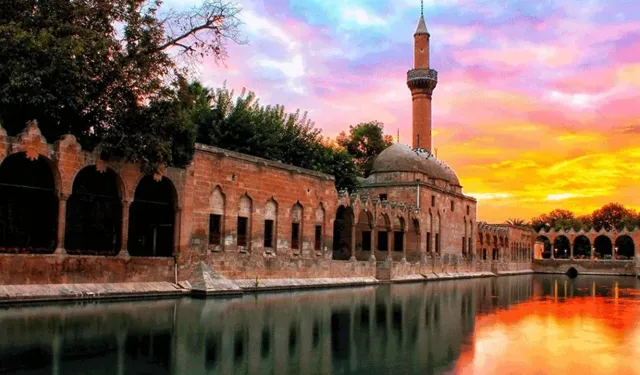 Güneşin Başkenti Şanlıurfa’da Enerji Devrimi: Tarlalar Panele Dönüşüyor