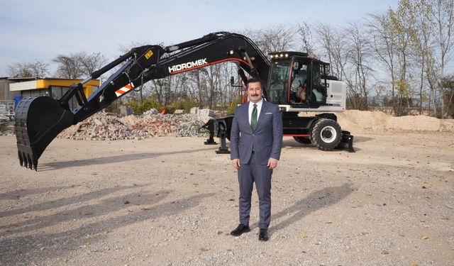 Yenişehir’de Okul Karşısındaki Metruk Bina Yıkıldı