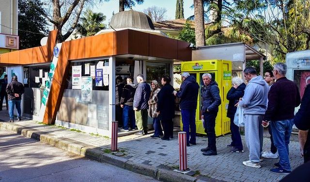 Bursa Büyükşehir’in Ramazan pidesi vatandaşlardan yoğun ilgi görüyor