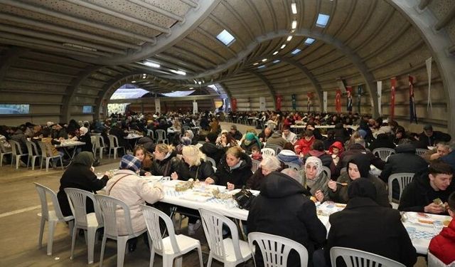 Osmangazi Belediyesi’nden Ramazan’da büyük dayanışma: Her gün 4 bin kişiye iftar