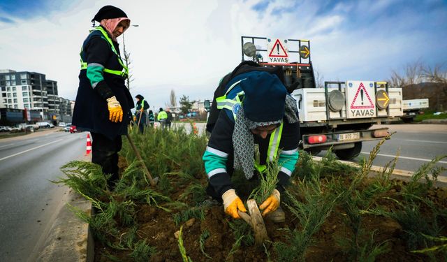 Bursa'da cadde ve bulvarlara estetik dokunuş