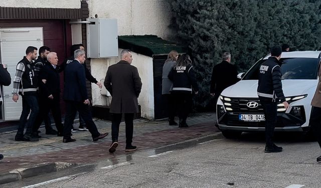 Bursa Büyükşehir Belediye Başkanı Bozbey gözaltına alındı