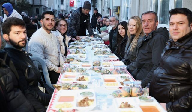 Bursa’da bu iftar sofrası dolup taştı