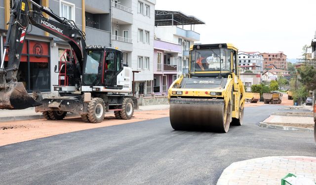 Osmangazi’den Hamitler’e 300 tonluk asfalt desteği