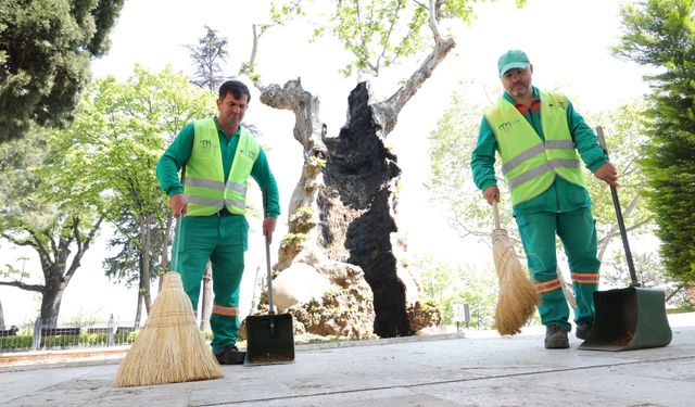 Bursa'nın dünyaca ünlü tarihi alanlarına özel temizlik ekibi